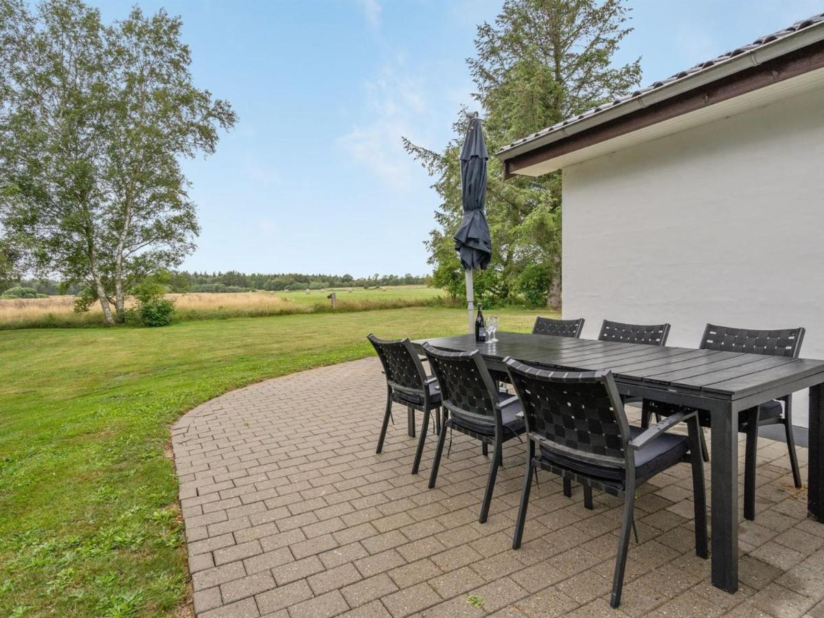 Holiday Home Wingot - From The Sea In Ne Jutland By Interhome Халс Экстерьер фото