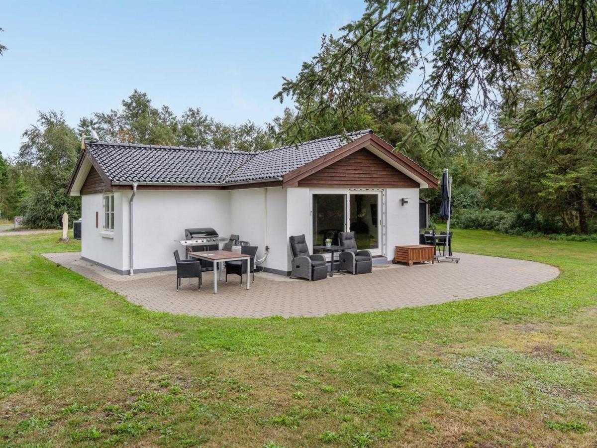 Holiday Home Wingot - From The Sea In Ne Jutland By Interhome Халс Экстерьер фото